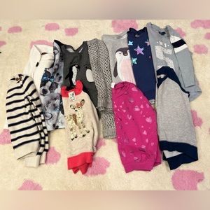 Set of EUC 11 sweaters, size 7-8.